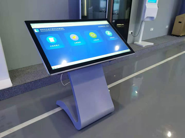 觸摸一體機(jī)三種類型：電容觸摸、電阻觸摸、紅外線觸摸